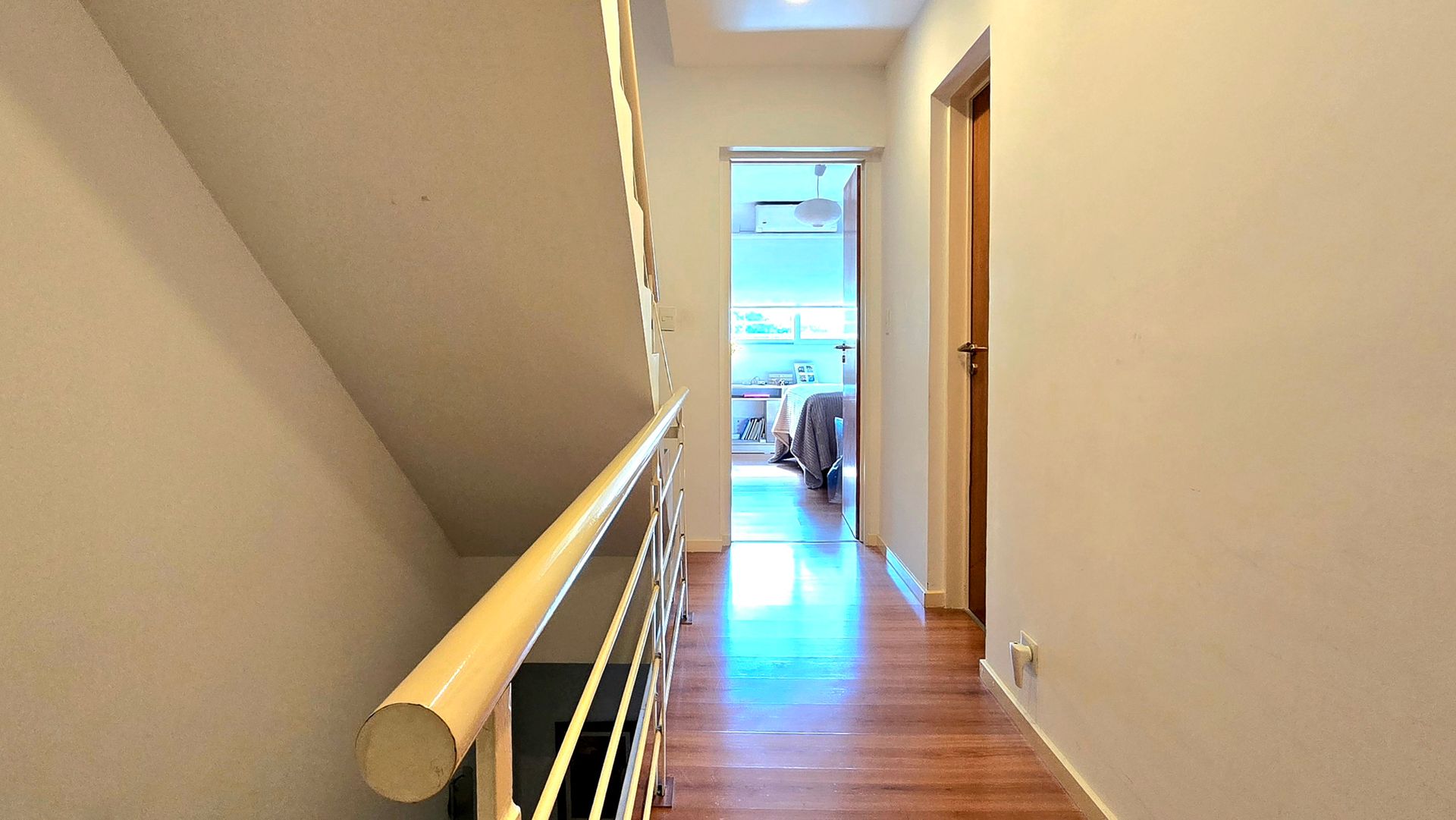 Venta Triplex 5 Amb. Jardín, y Garage OLIVOS