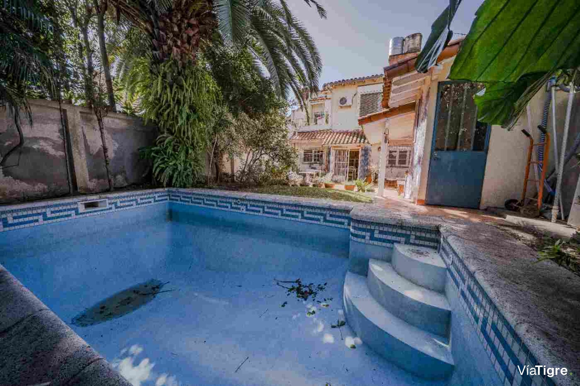 Venta Casa 6 Amb Olivos Jardín Y Pileta Crédito