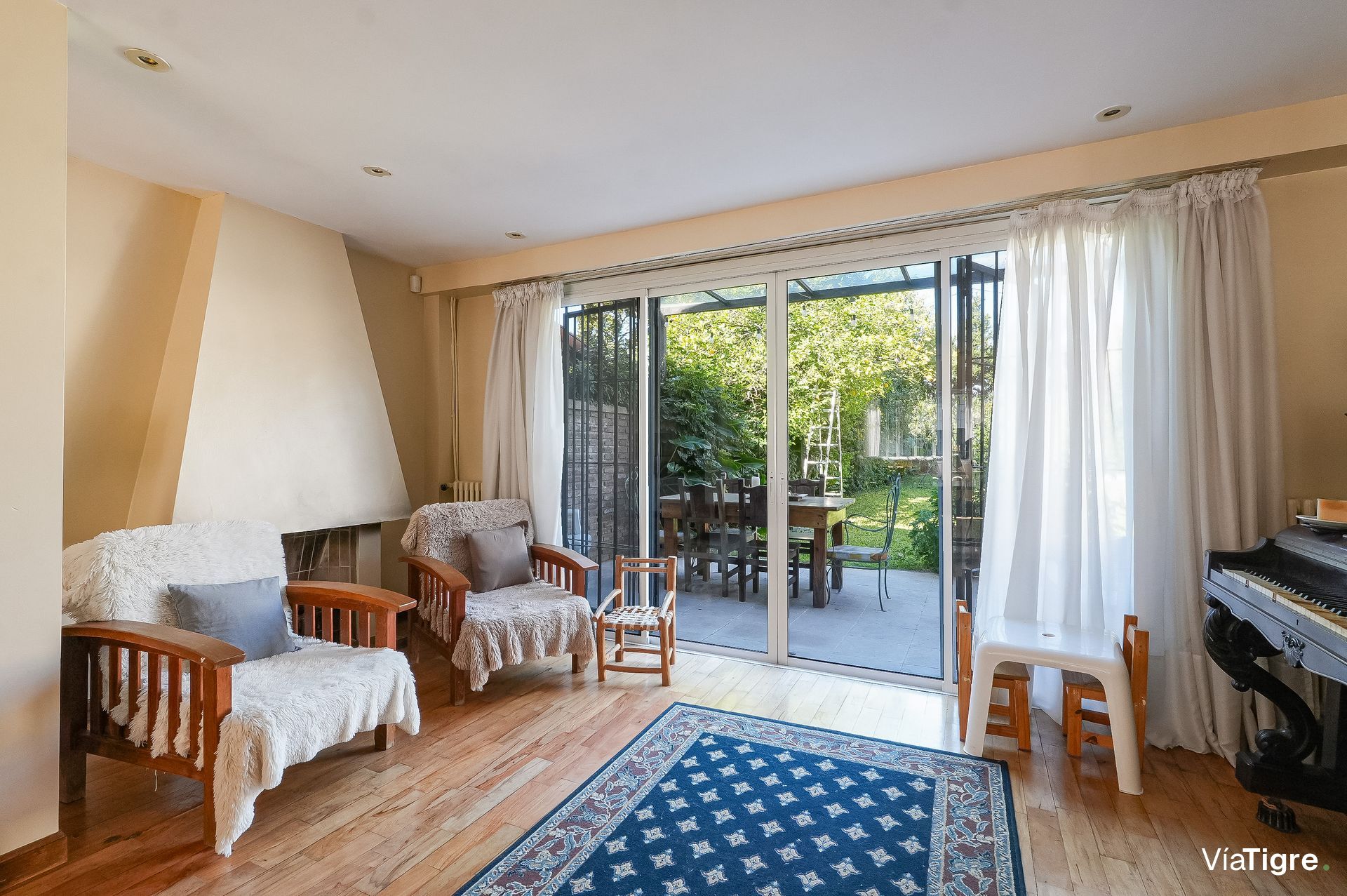 Venta Casa 5 Amb en Martínez con Jardin y Pileta