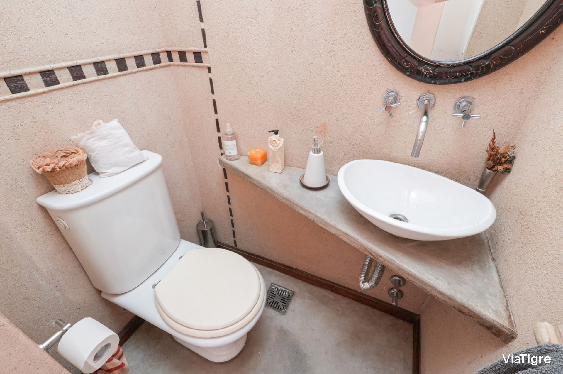 Venta Casa 5 Amb en Martínez con Jardin y Pileta