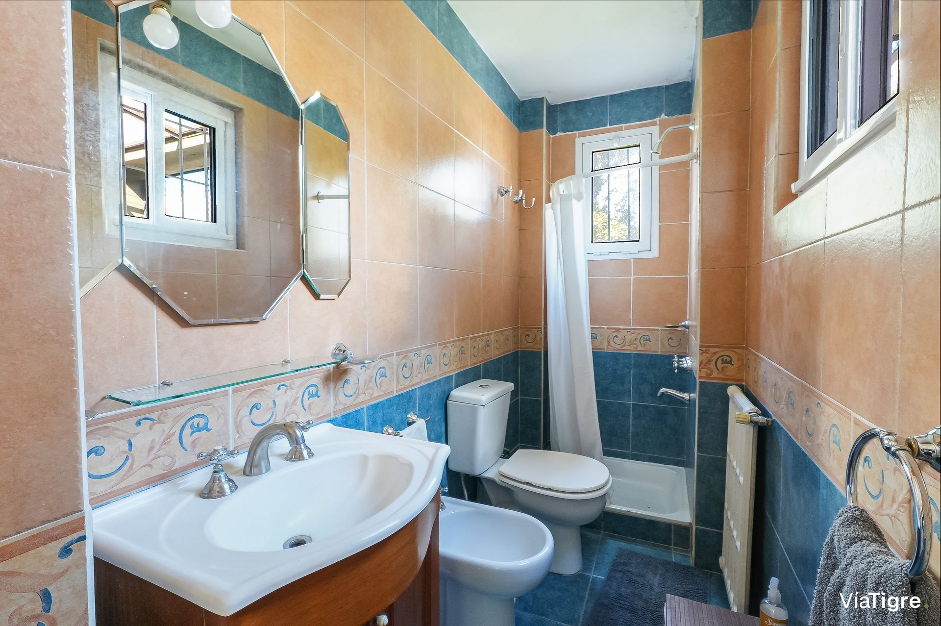 Venta Casa 5 Amb en Martínez con Jardin y Pileta