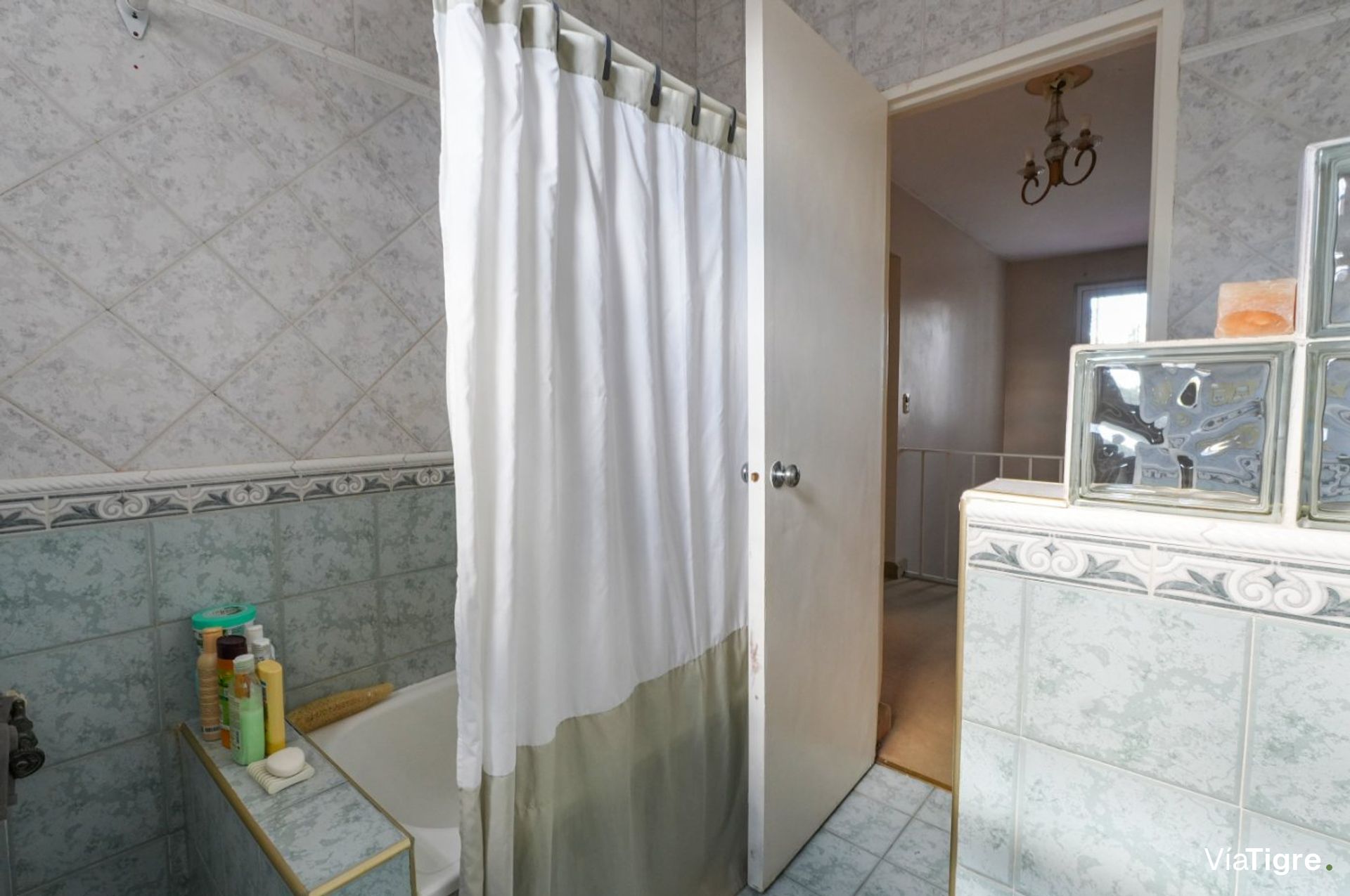 Venta Casa 5 Amb en Martínez con Jardin y Pileta