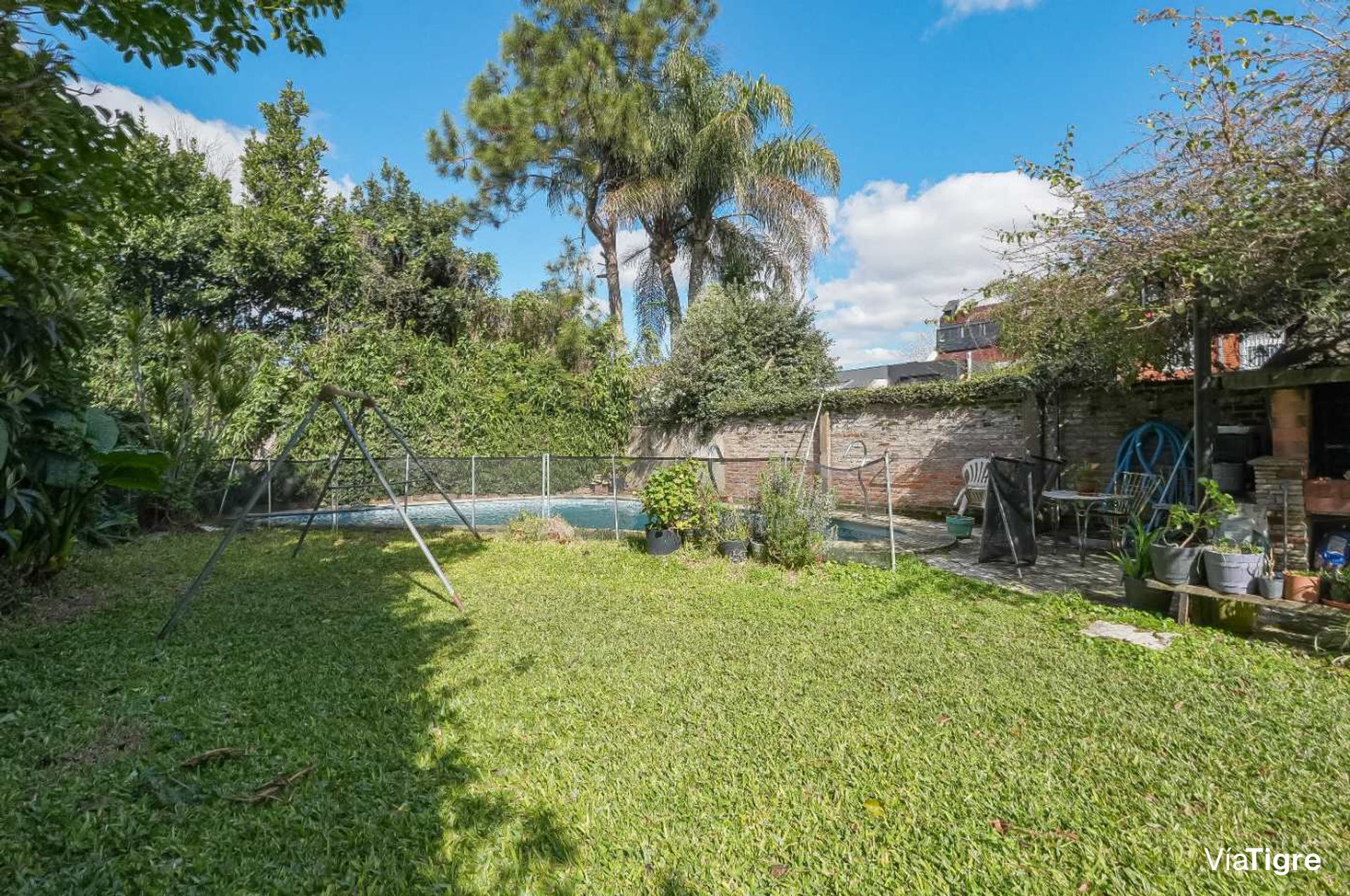 Venta Casa 5 Amb en Martínez con Jardin y Pileta