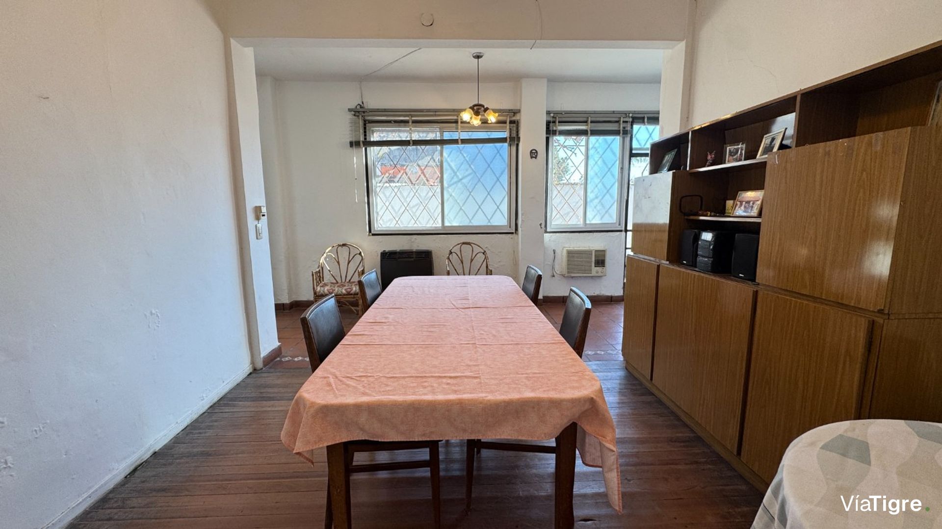 Casa en venta sobre lote propio de 4 amb + jardin