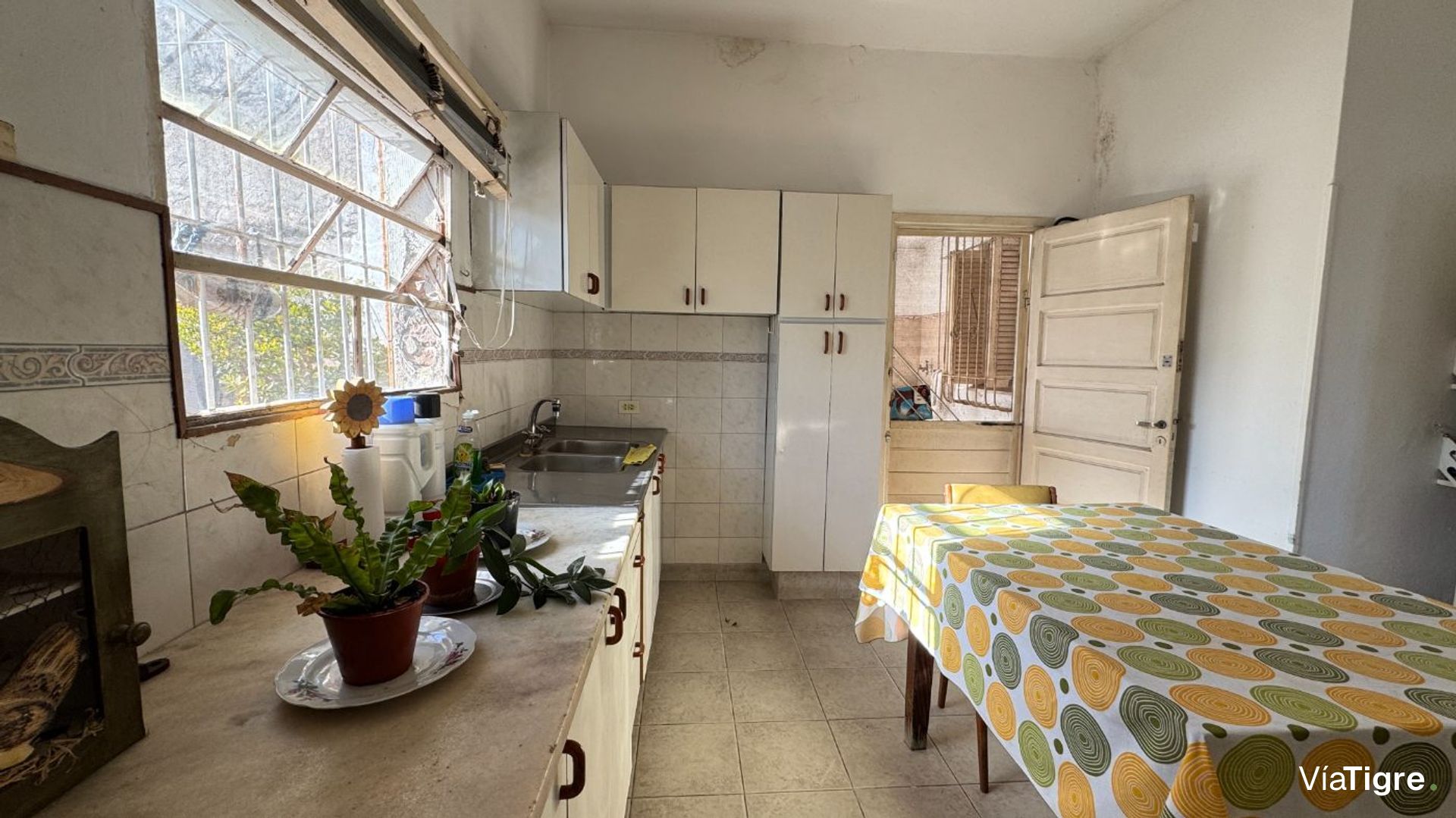 Casa en venta sobre lote propio de 4 amb + jardin
