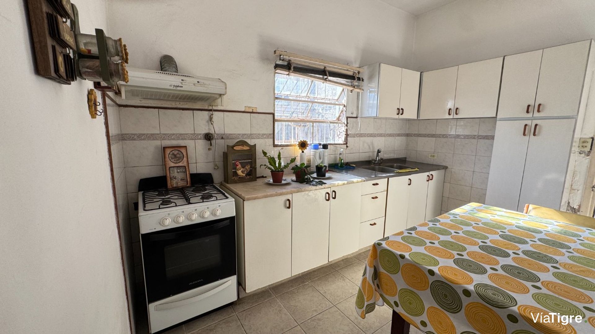 Casa en venta sobre lote propio de 4 amb + jardin
