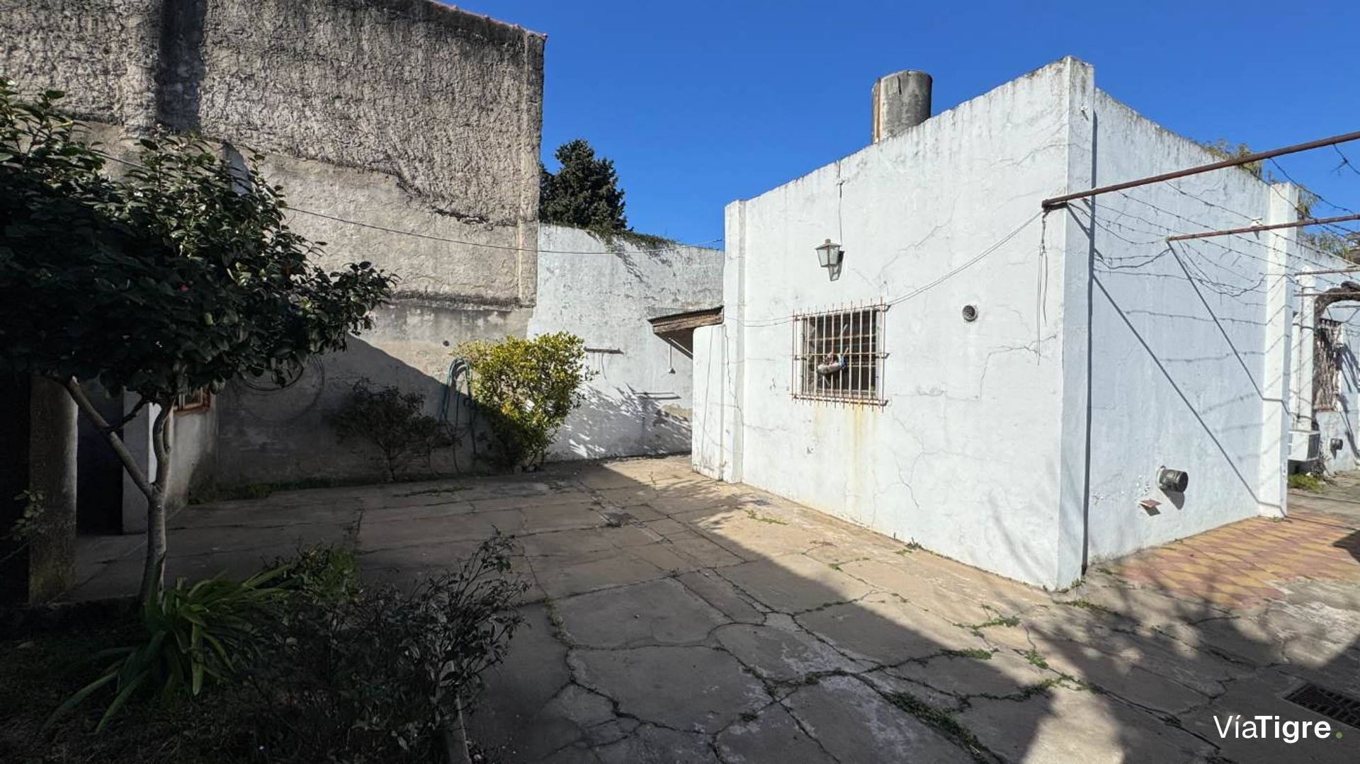 Casa en venta sobre lote propio de 4 amb + jardin