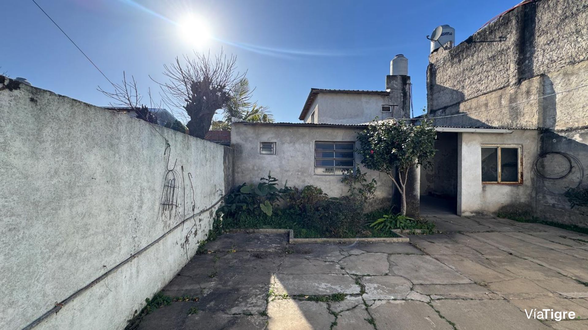 Casa en venta sobre lote propio de 4 amb + jardin