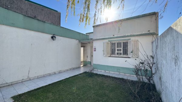 House for sale on its own lot with 3-bedroom + garden