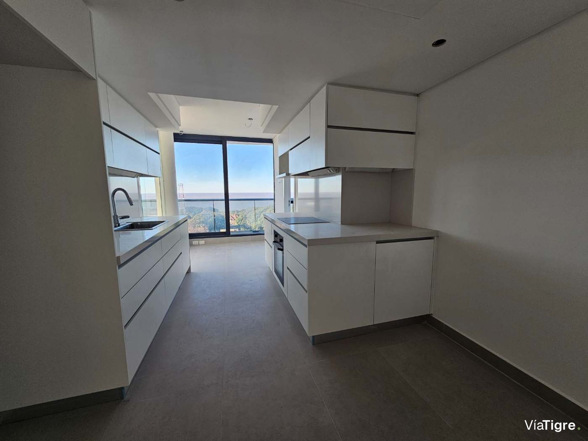 Venta 3 Dormitorios en Suite Dep 2 cocheras Selene