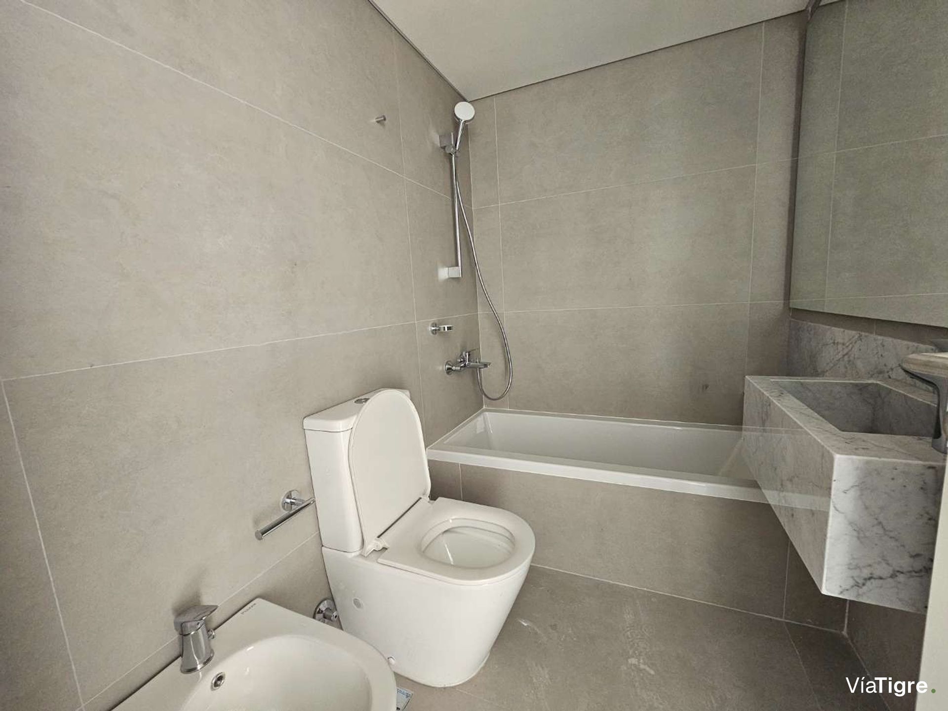 Venta 3 Dormitorios en Suite Dep 2 cocheras Selene