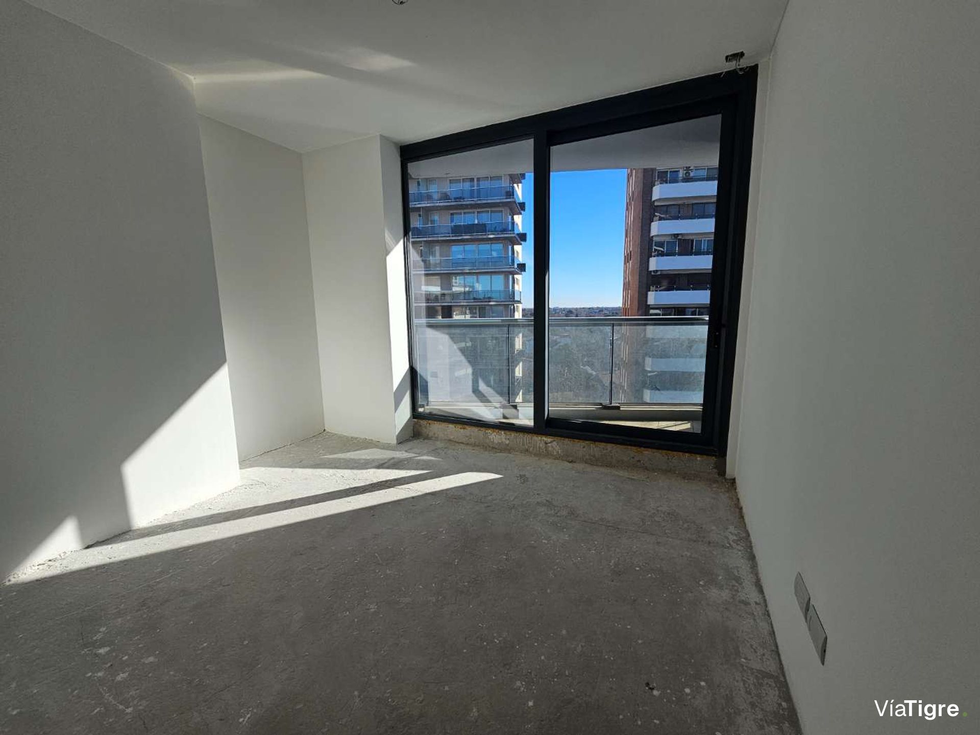 Venta 3 Dormitorios en Suite Dep 2 cocheras Selene