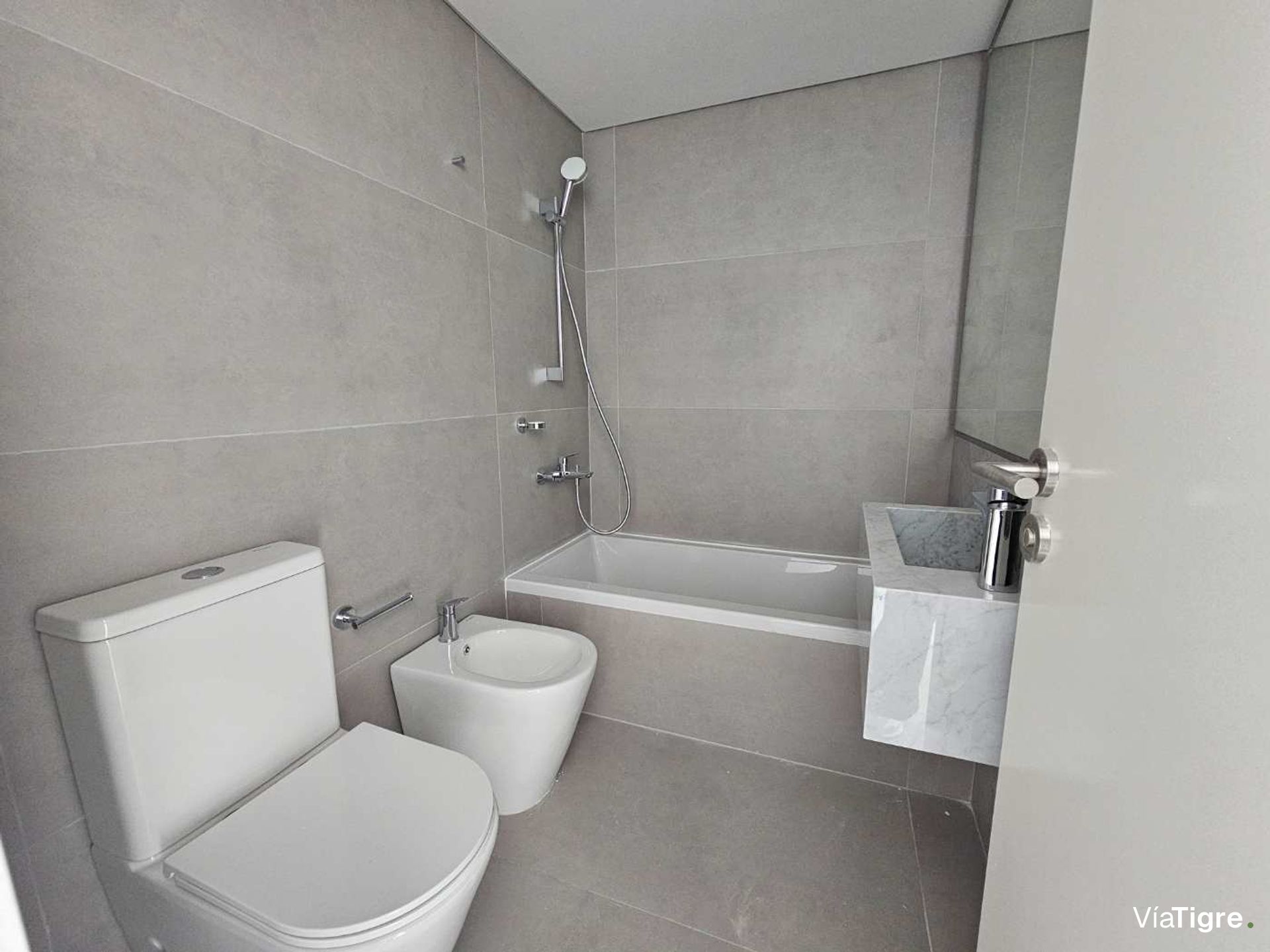 Venta 3 Dormitorios en Suite Dep 2 cocheras Selene