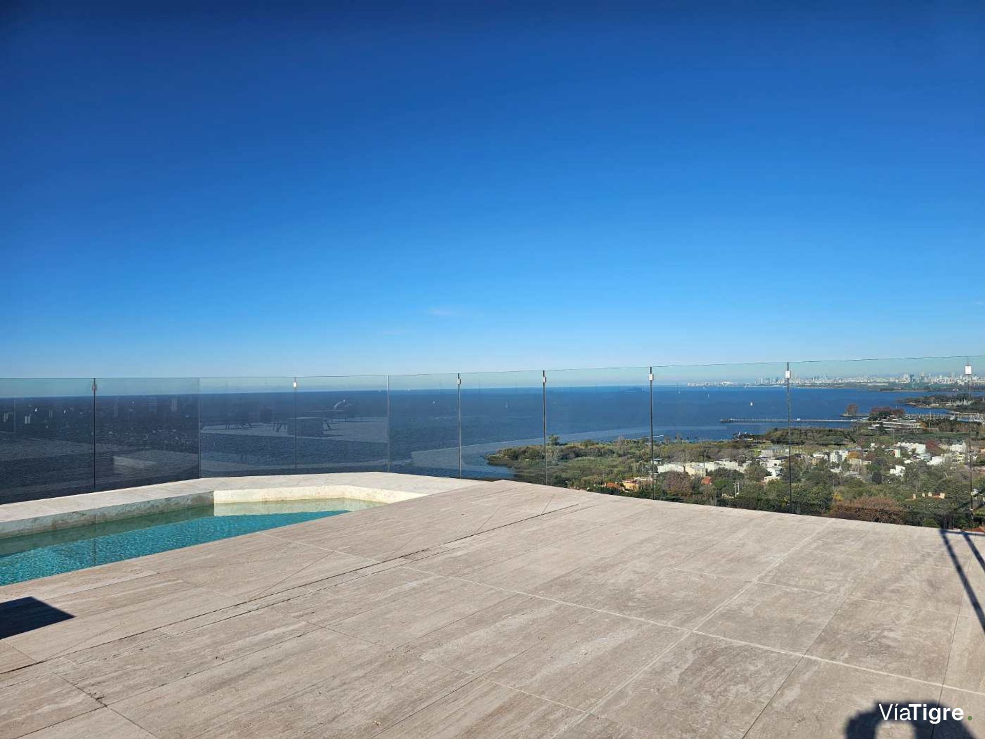 Venta 3 Dormitorios en Suite Dep 2 cocheras Selene