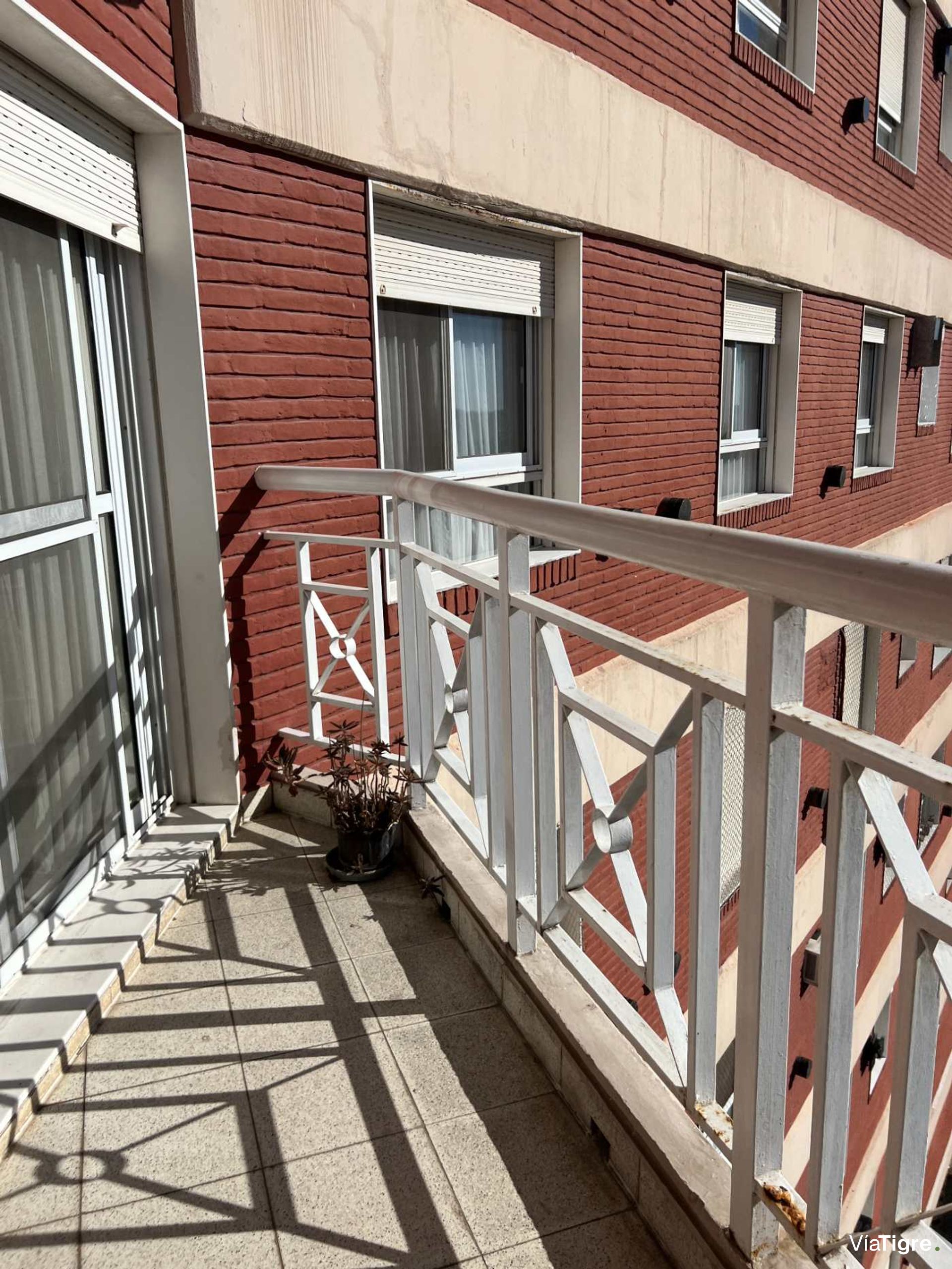 Venta Departamento 4 Amb Vista Al Rio Tigre Centro
