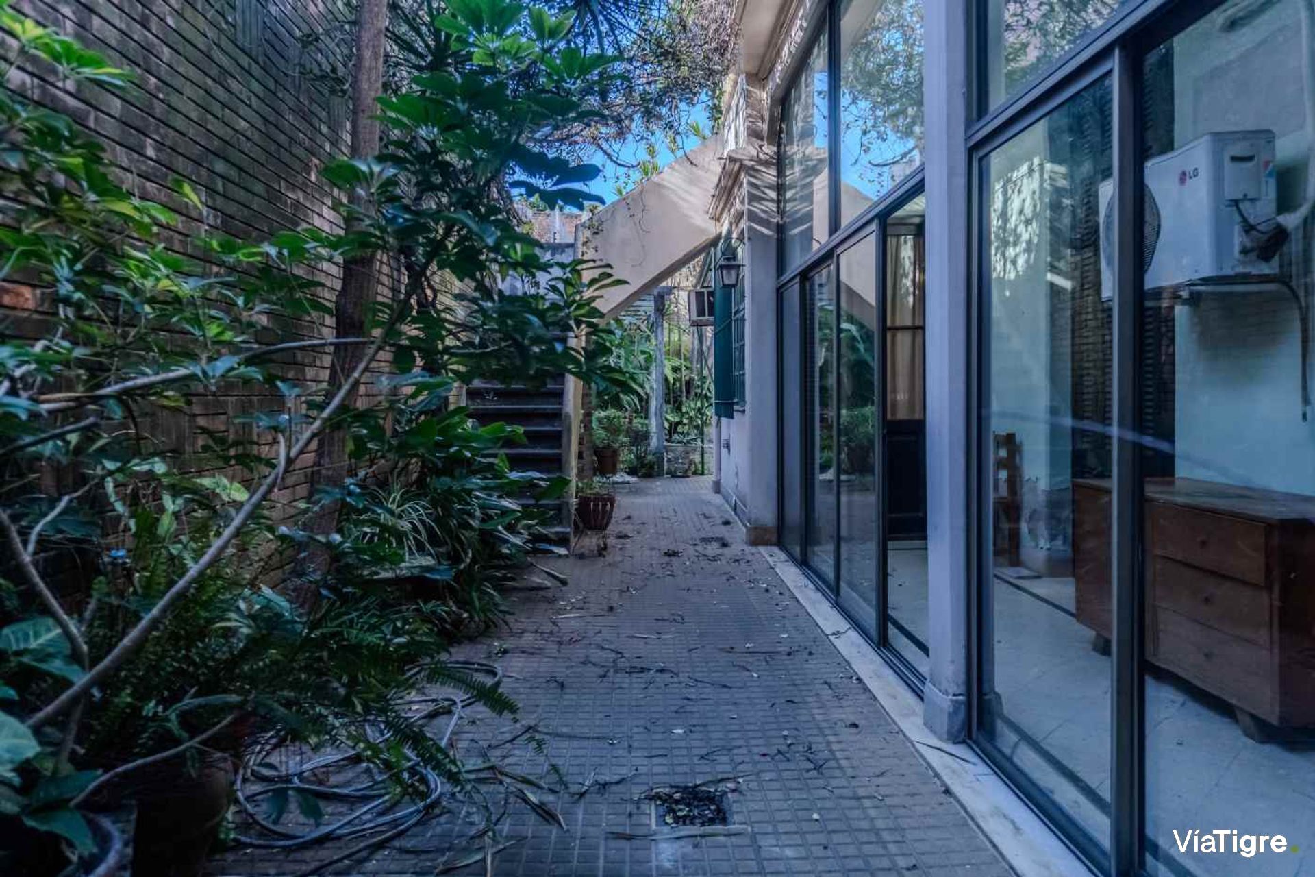 Venta PH cochera y amplio Jardin