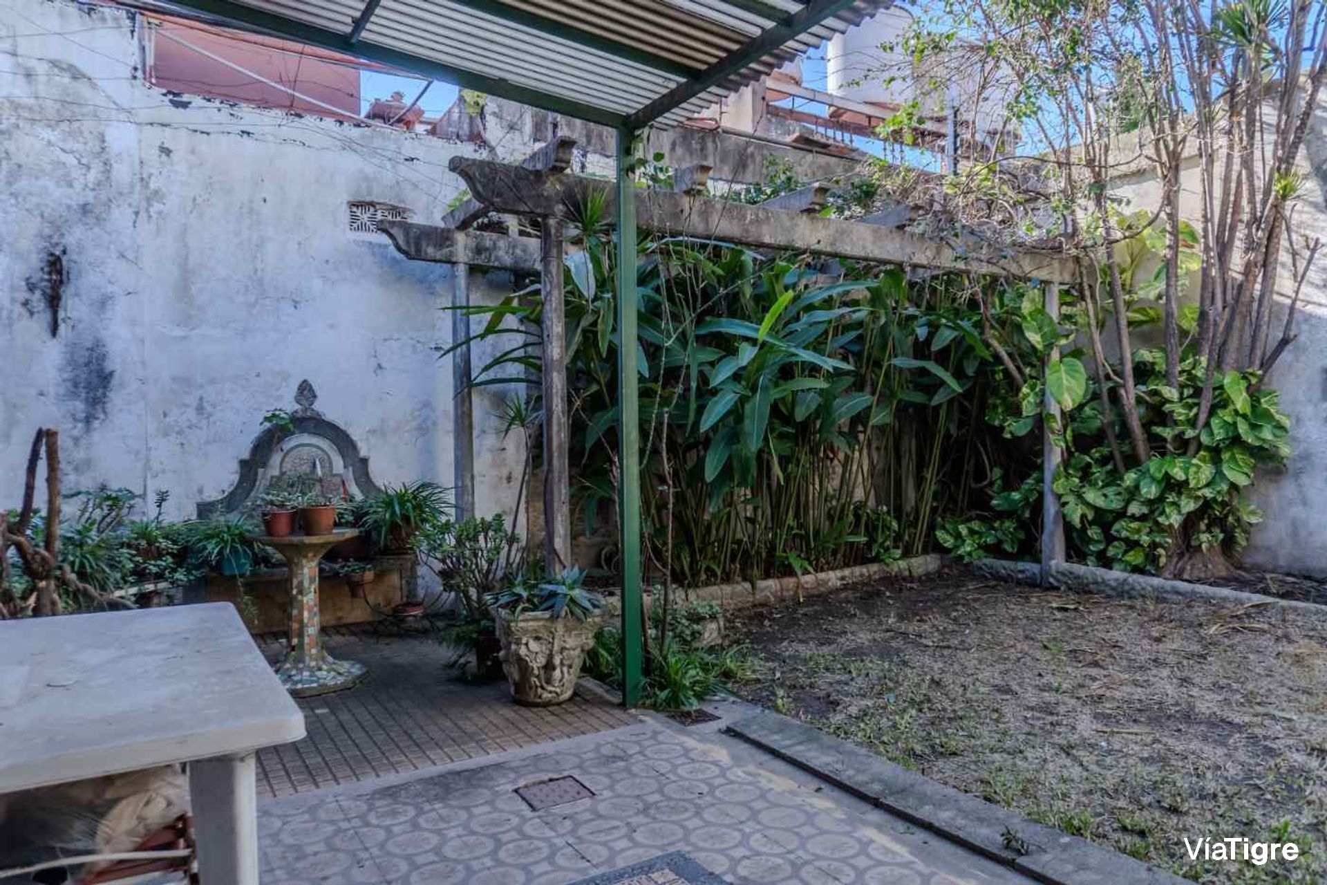 Venta PH cochera y amplio Jardin