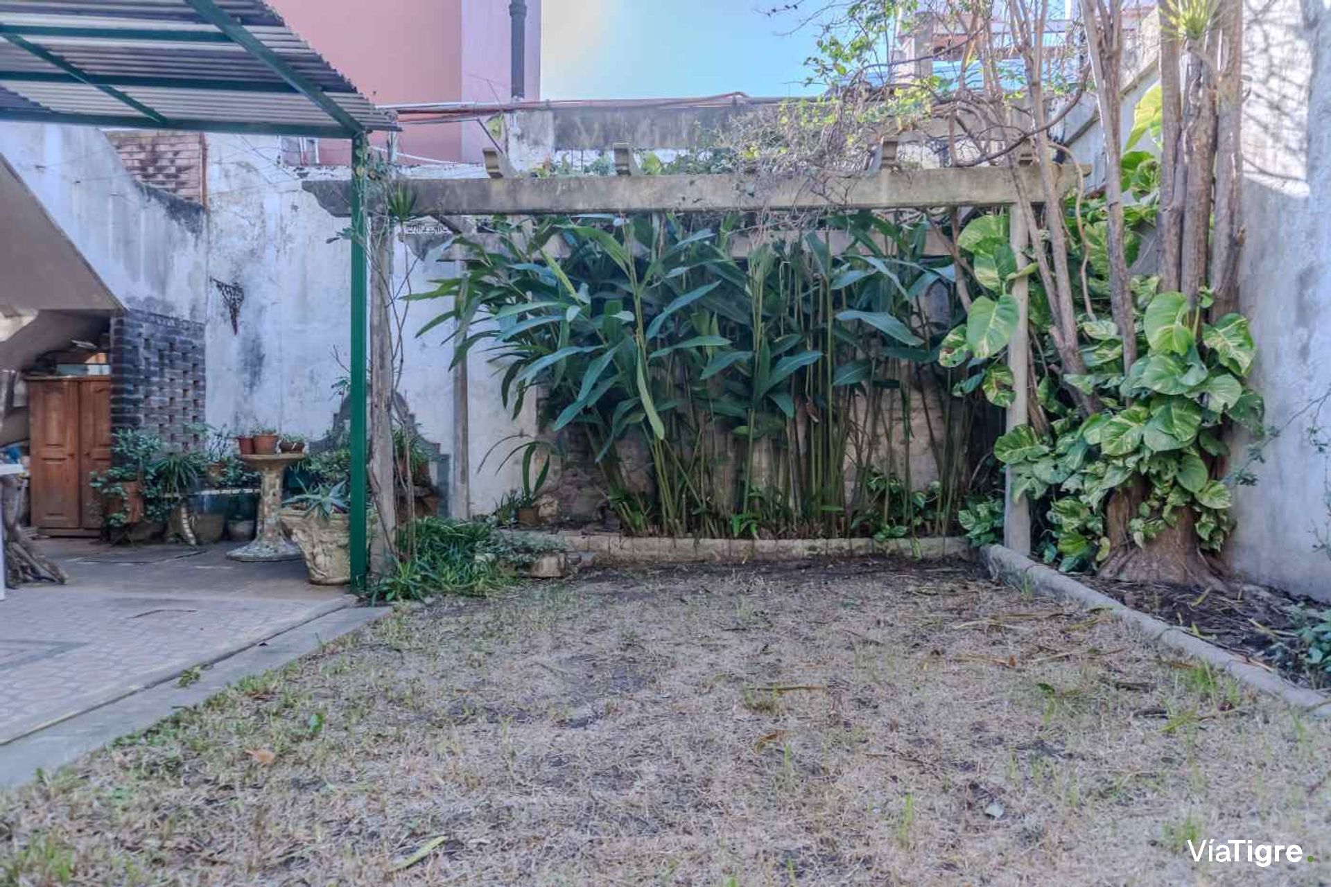 Venta PH cochera y amplio Jardin