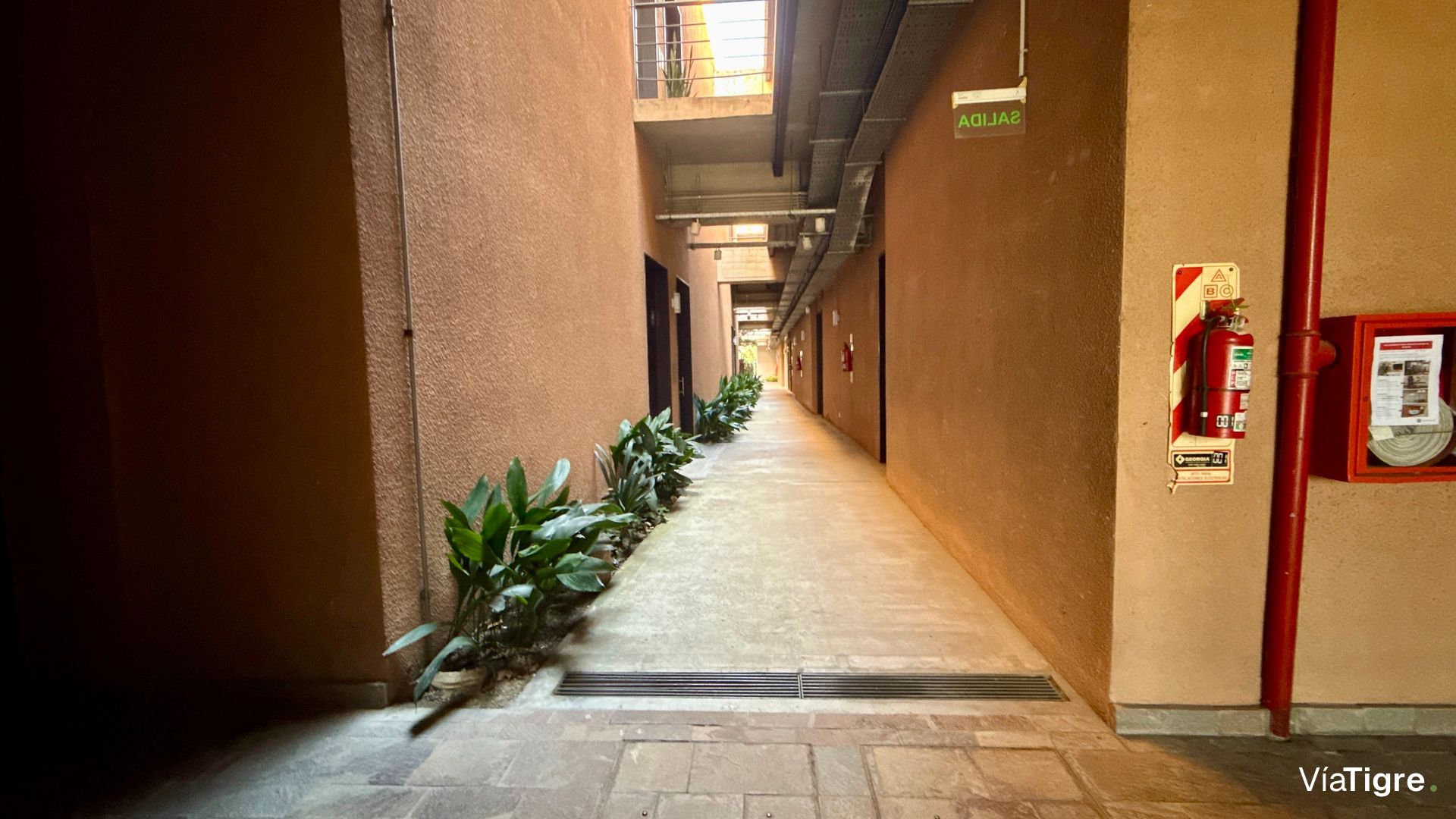 Loft Industrial En Complejo Con Piscina/Vte Lopez