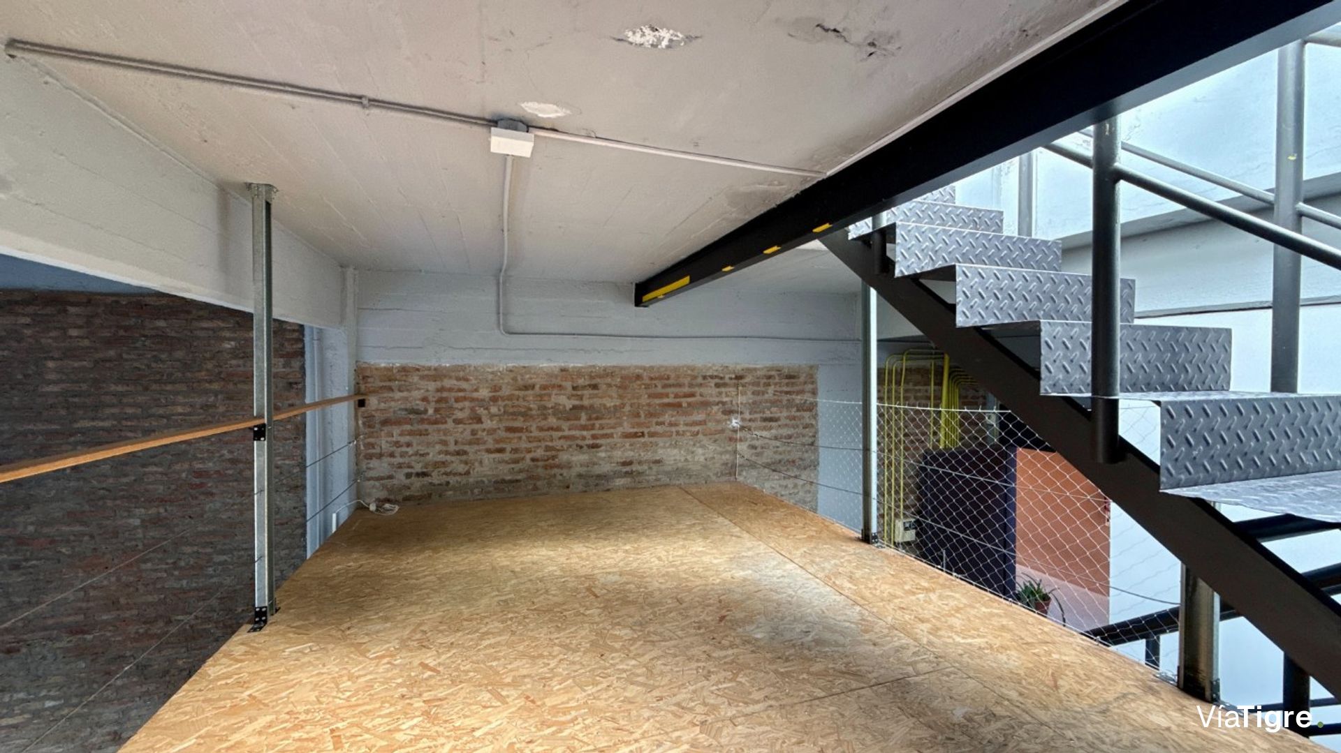 Loft Industrial En Complejo Con Piscina/Vte Lopez