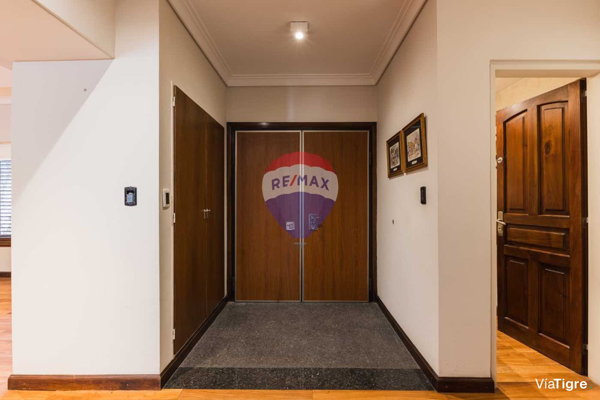 Casa Venta Martínez 315 m2 impecable 8 ambientes