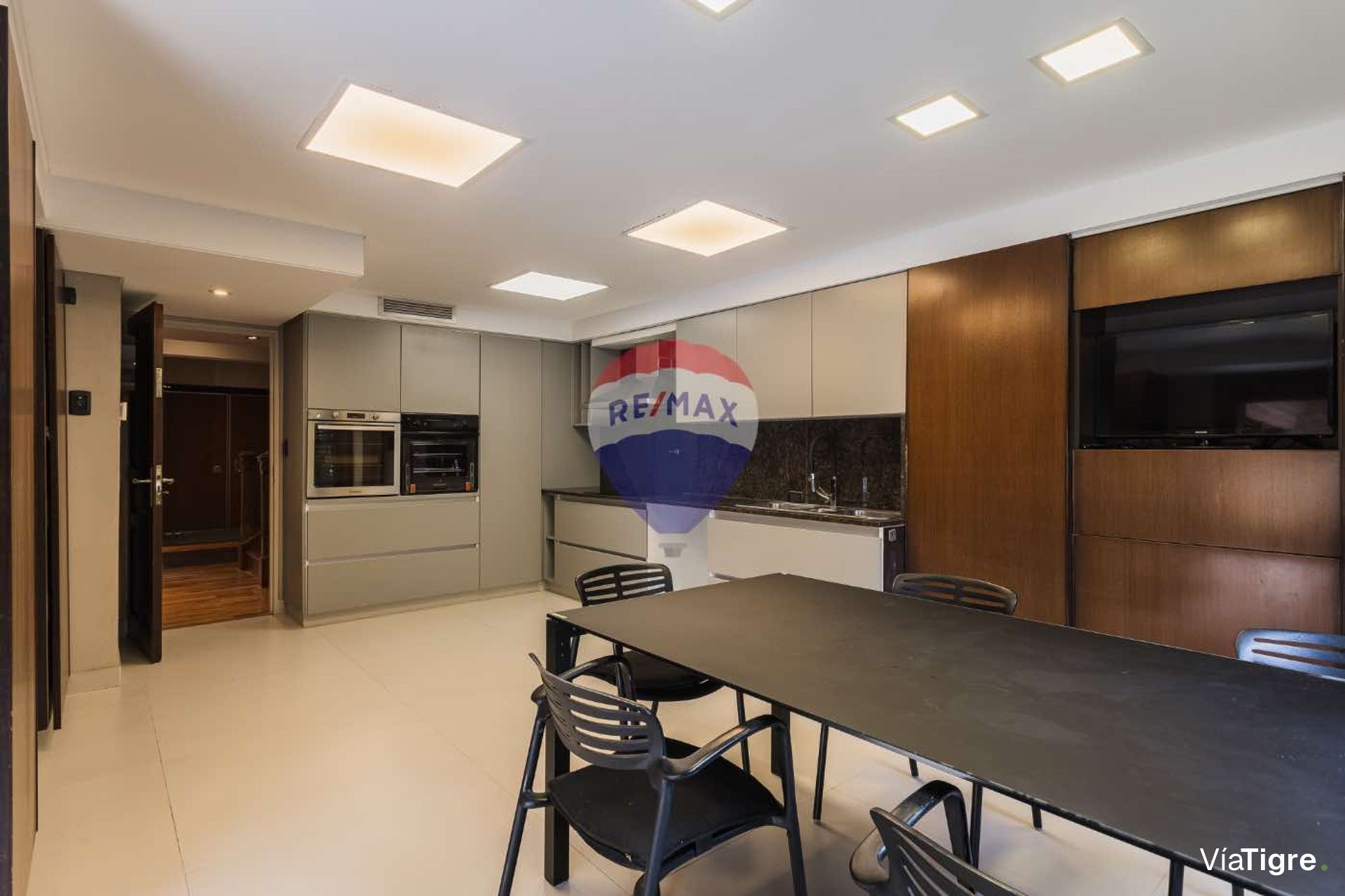 Casa Venta Martínez 315 m2 impecable 8 ambientes