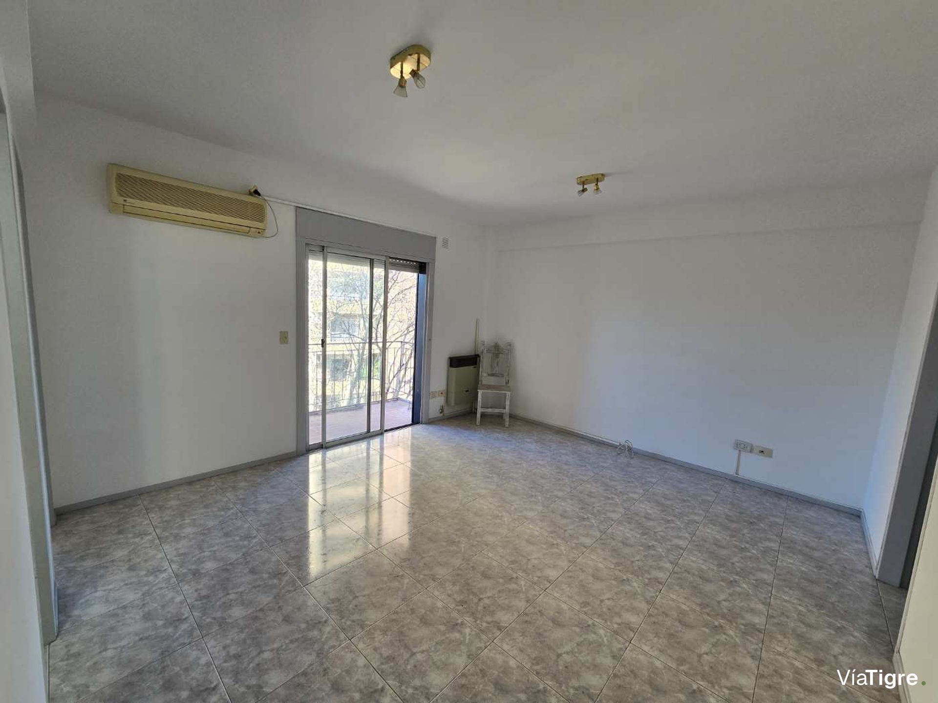 Departamento 2 Amb Venta San Isidro Cochera Bauler