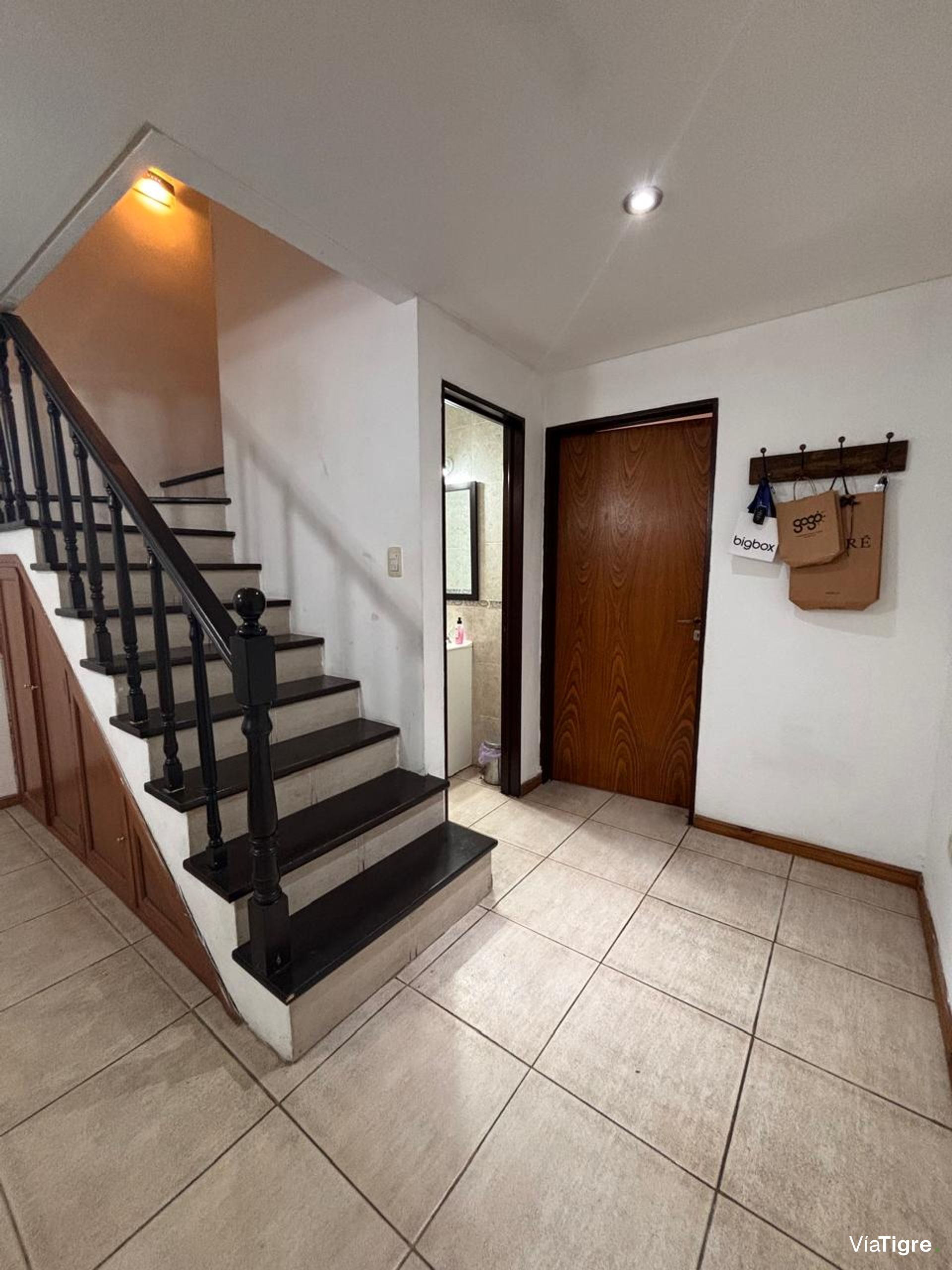 Venta Triplex 5 Amb. J. Ingenieros 5900/Carapachay