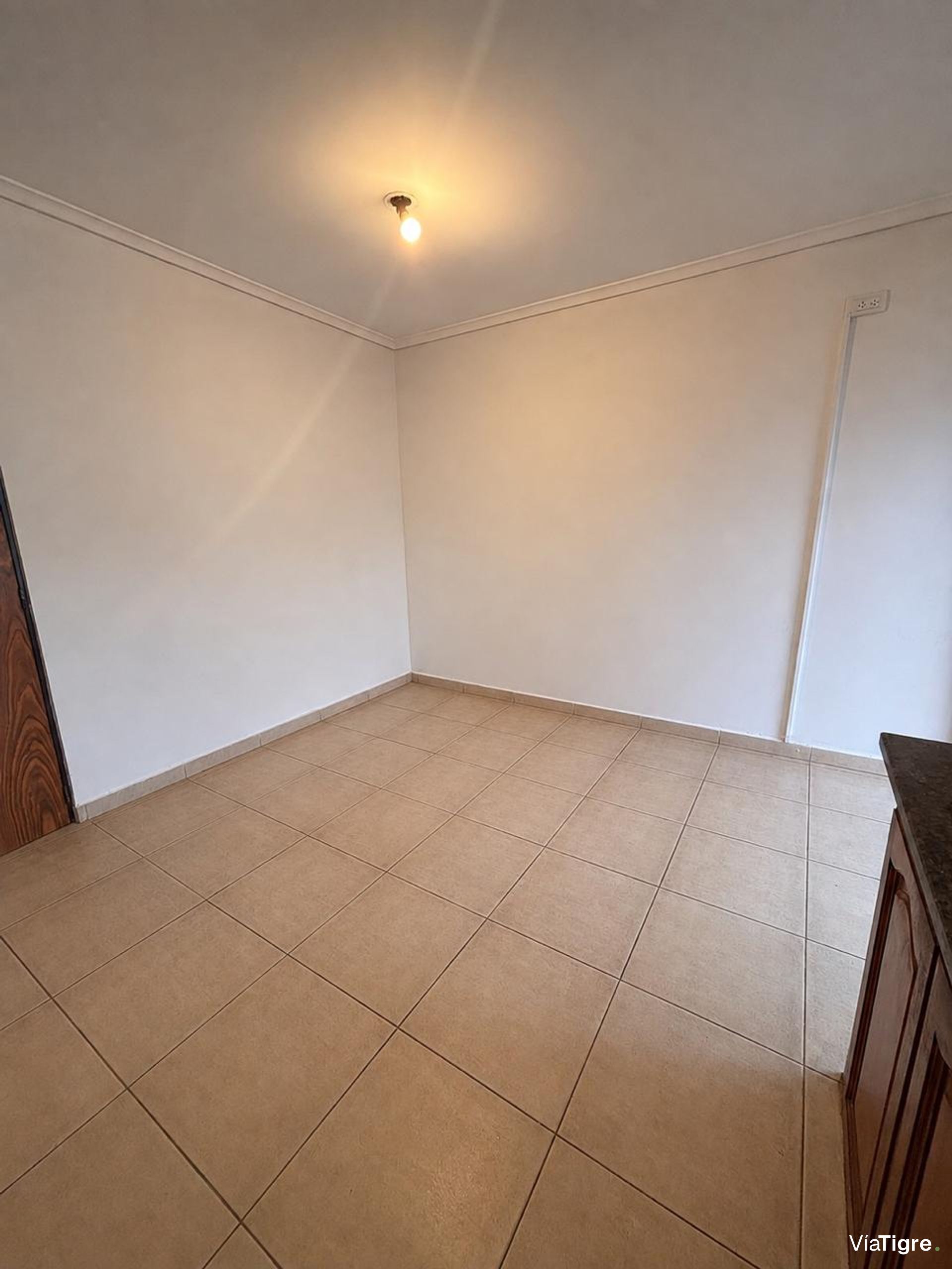 Venta Triplex 5 Amb. J. Ingenieros 5900/Carapachay
