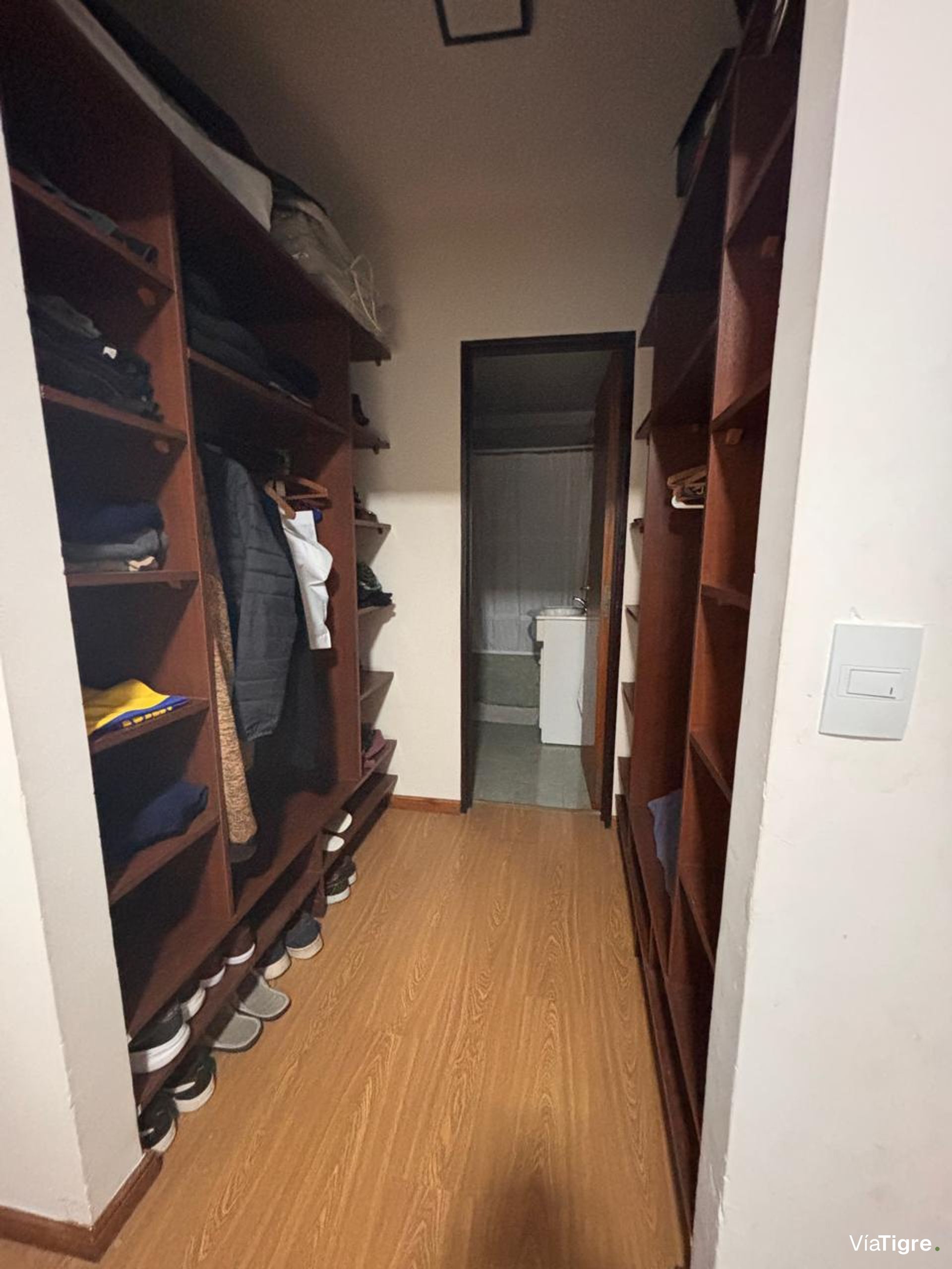 Venta Triplex 5 Amb. J. Ingenieros 5900/Carapachay