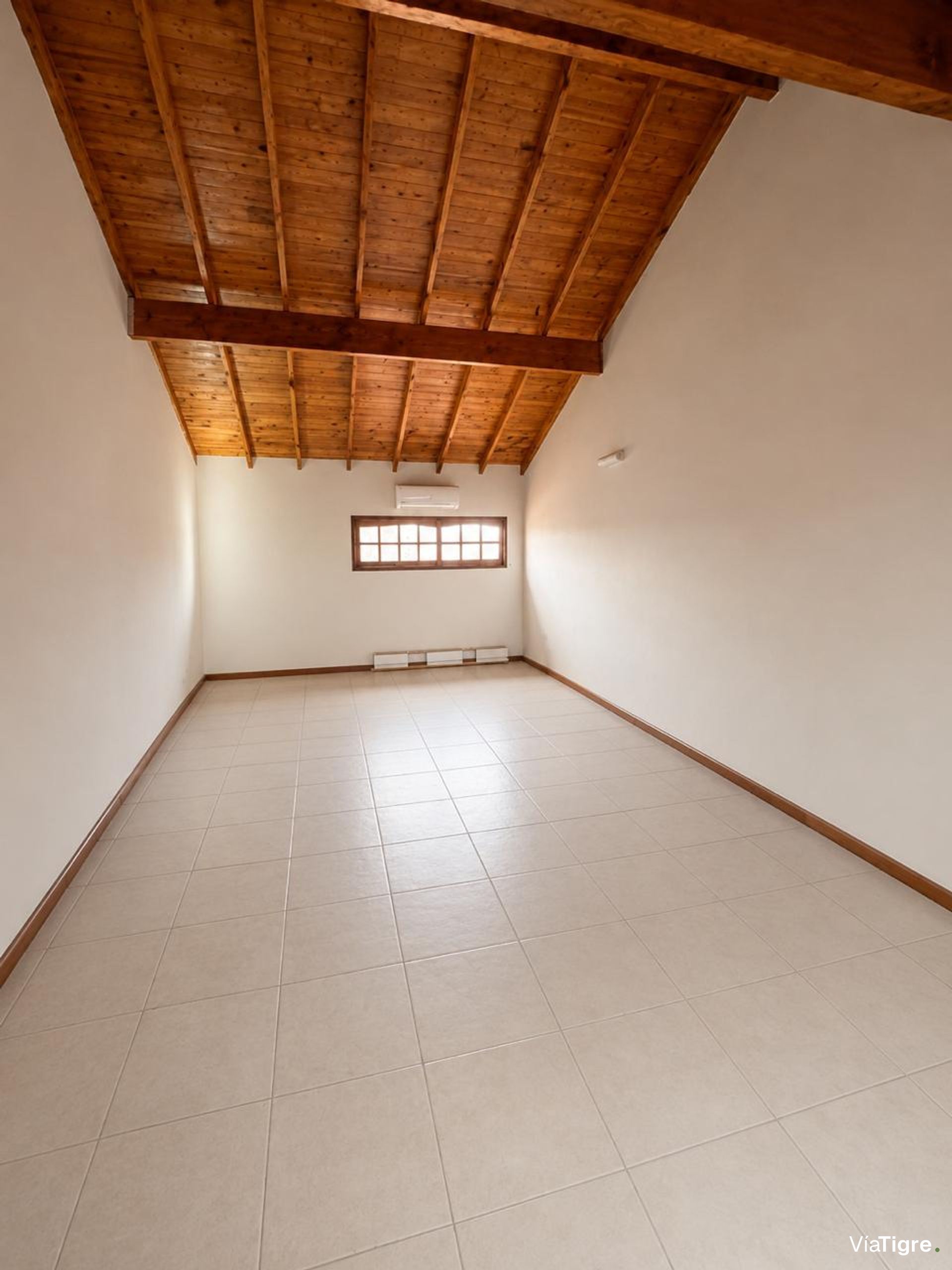 Venta Triplex 5 Amb. J. Ingenieros 5900/Carapachay